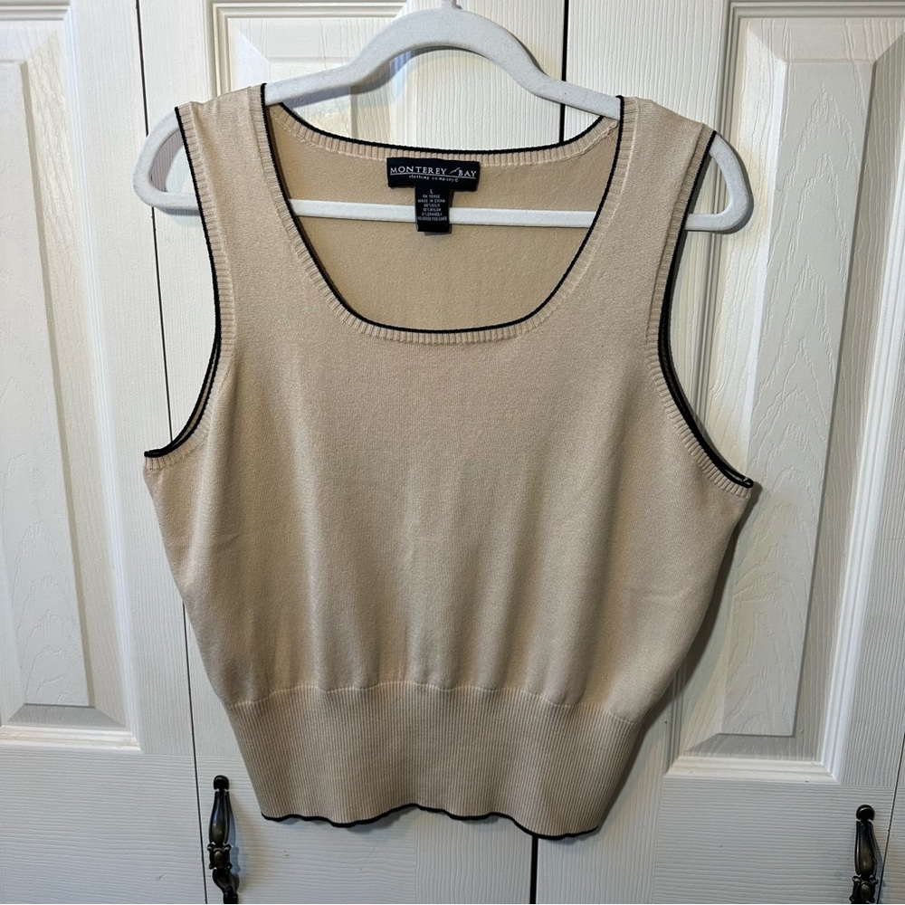 Monterey Bay Silk Blend Sleeveless Scoop Neck Ribbed Sweater Vest Womens Size L
